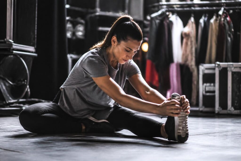 découvrez l'importance du warm up, ce moment essentiel avant un spectacle ou un événement, pour préparer les artistes et garantir une performance réussie.
